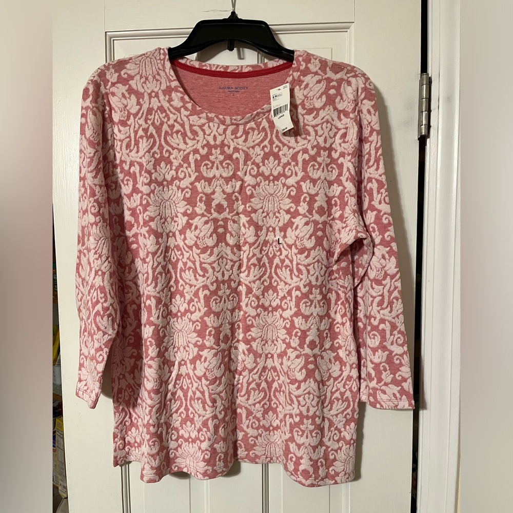 Laura Scott top size large NWT